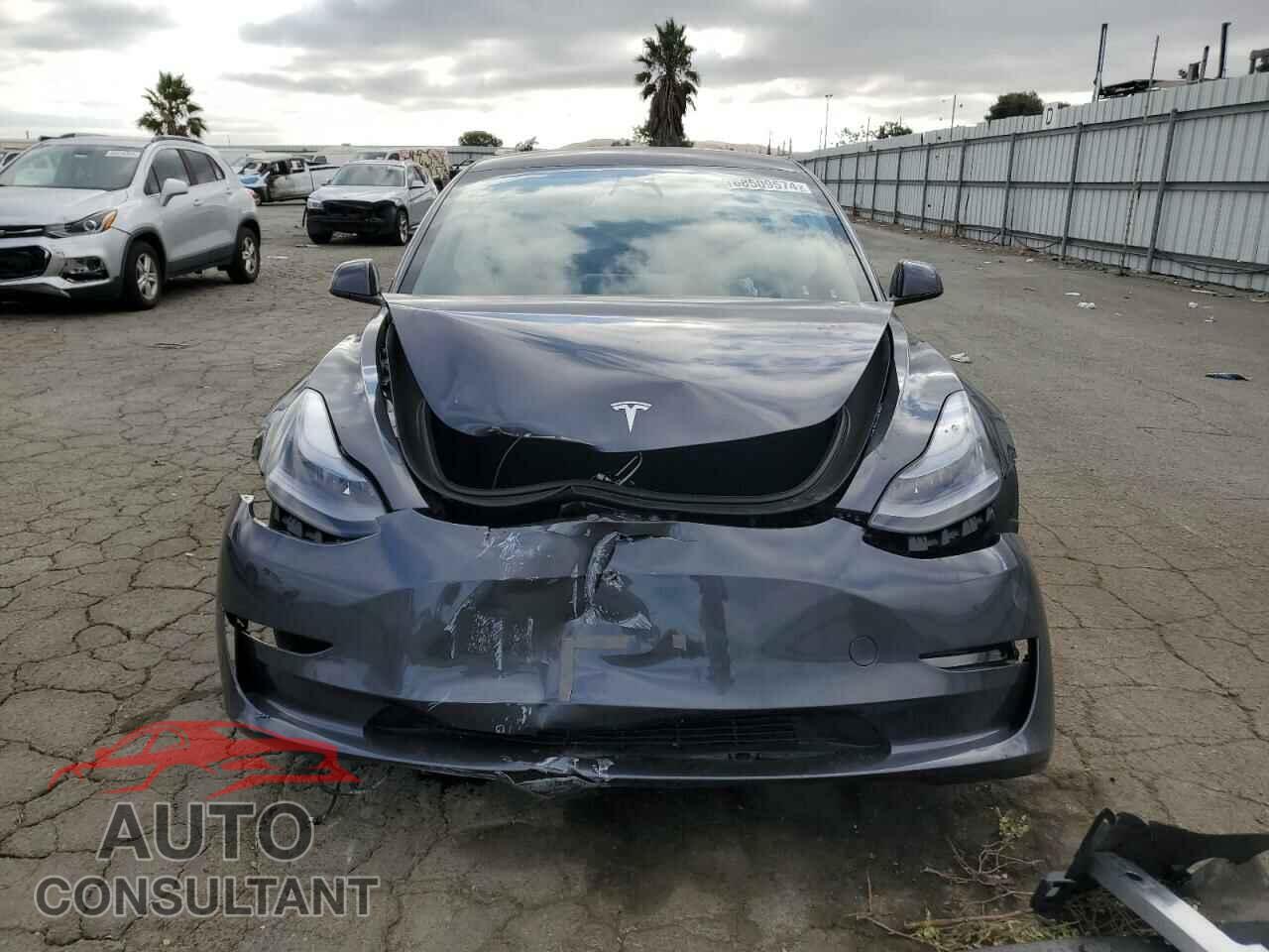 TESLA MODEL 3 2023 - 5YJ3E1EA9PF704747