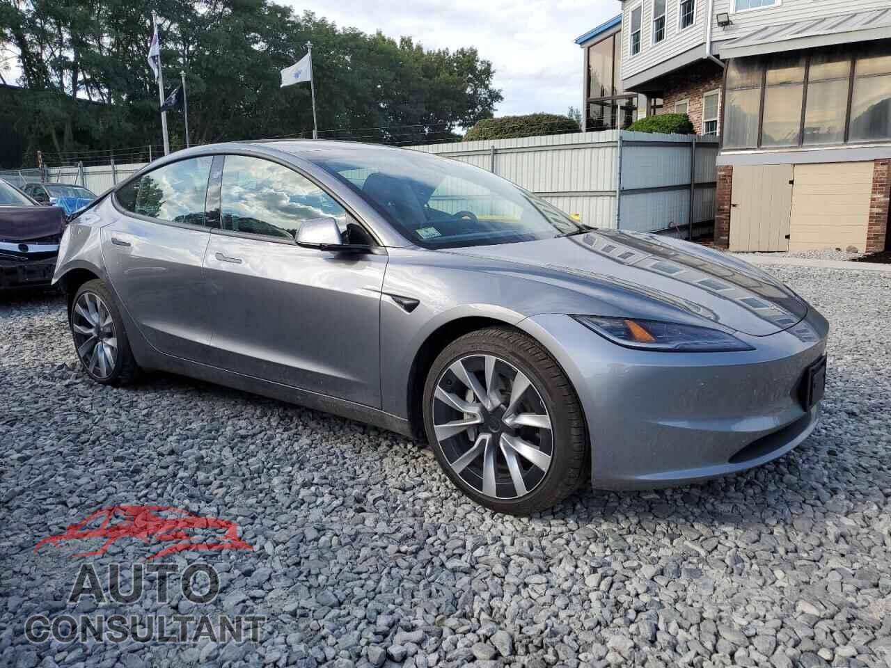 TESLA MODEL 3 2024 - 5YJ3E1EA6RF862207