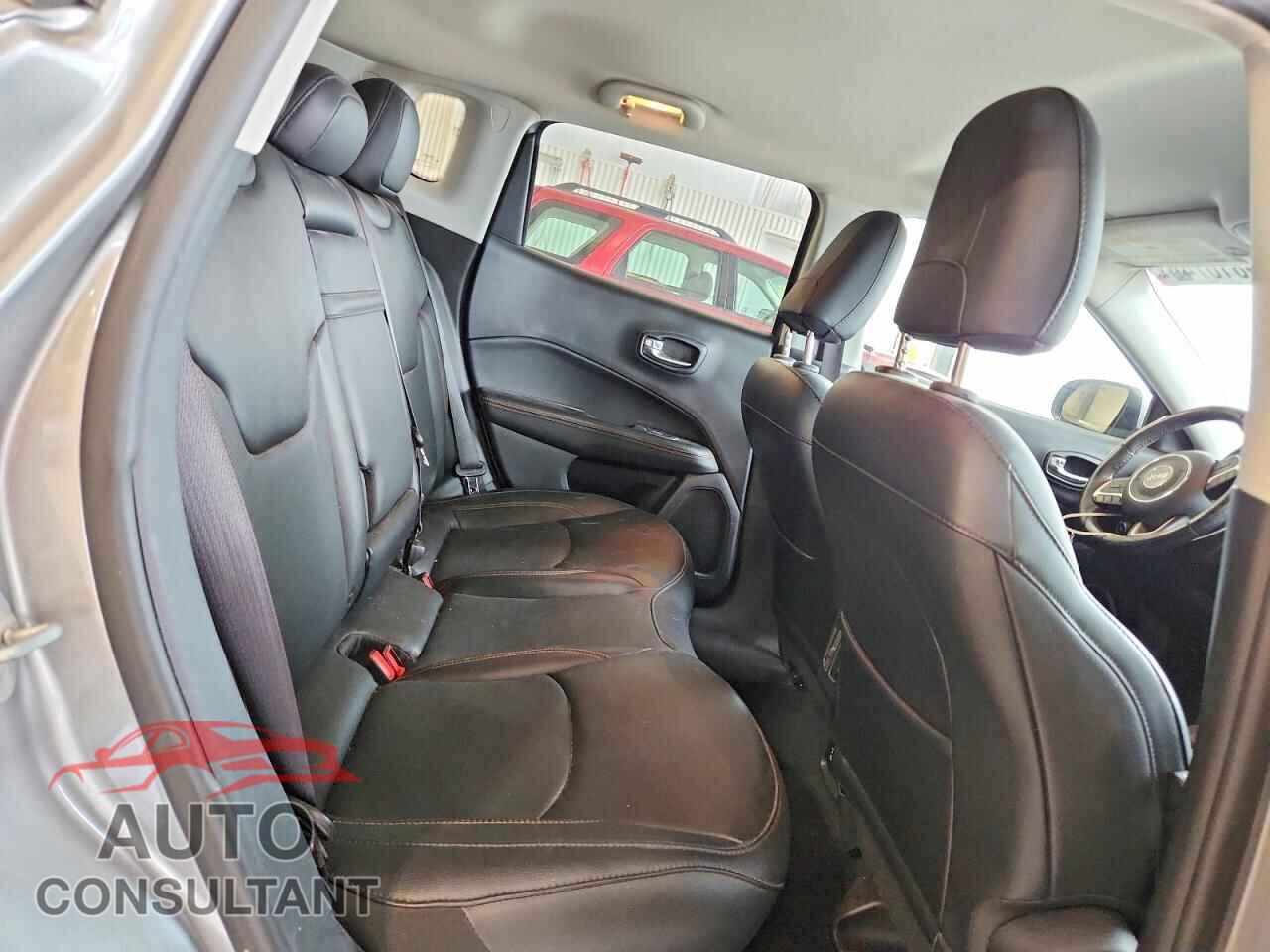 JEEP COMPASS 2019 - 3C4NJDCB2KT790804