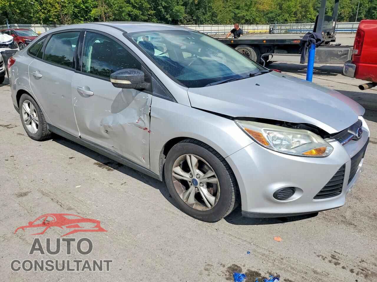 FORD FOCUS 2014 - 1FADP3F2XEL449561