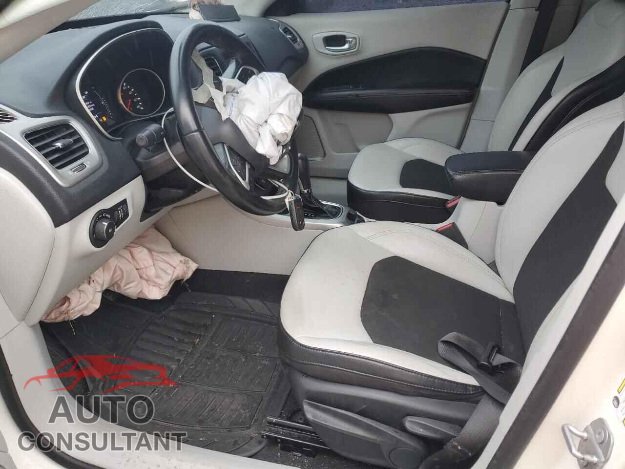 JEEP COMPASS 2020 - 3C4NJCBB9LT158699