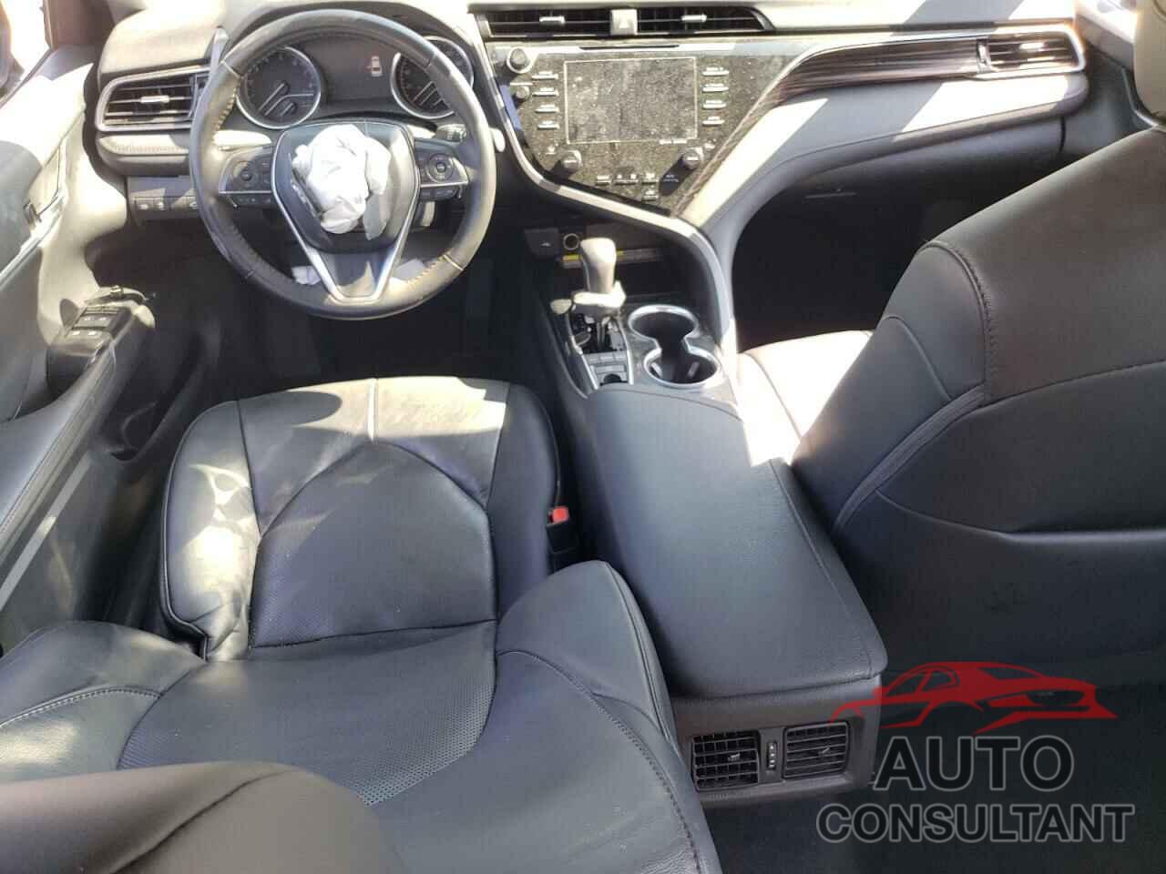 TOYOTA CAMRY 2020 - 4T1F11AK4LU899418