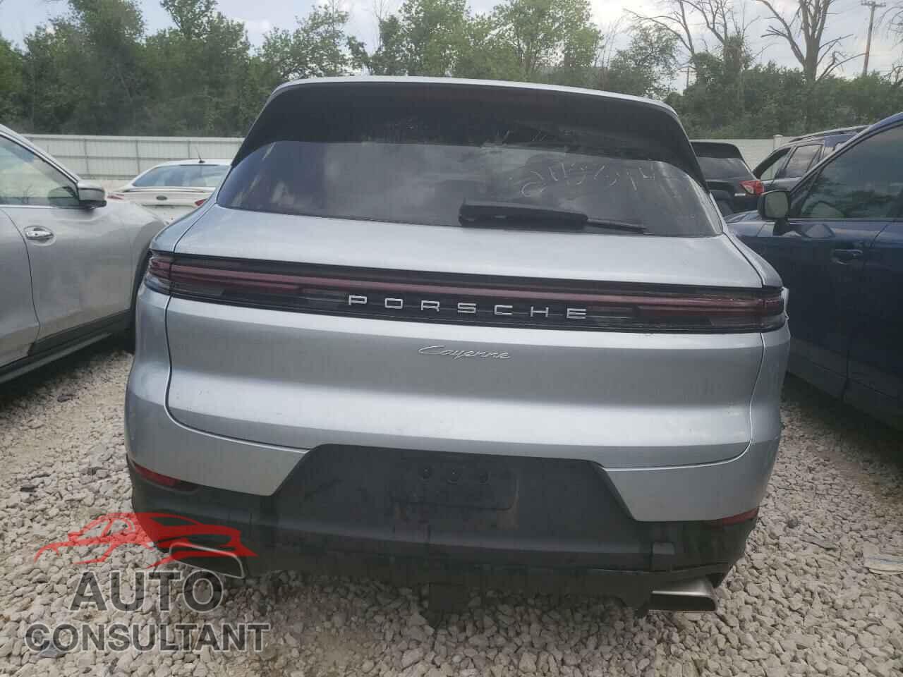 PORSCHE CAYENNE 2024 - WP1AA2AY3RDA03948