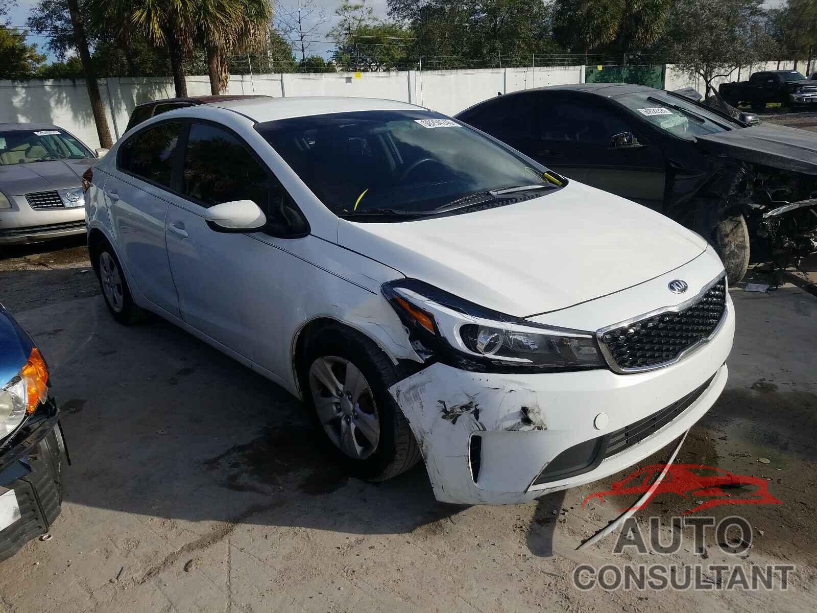KIA FORTE 2017 - 3KPFK4A77HE025326