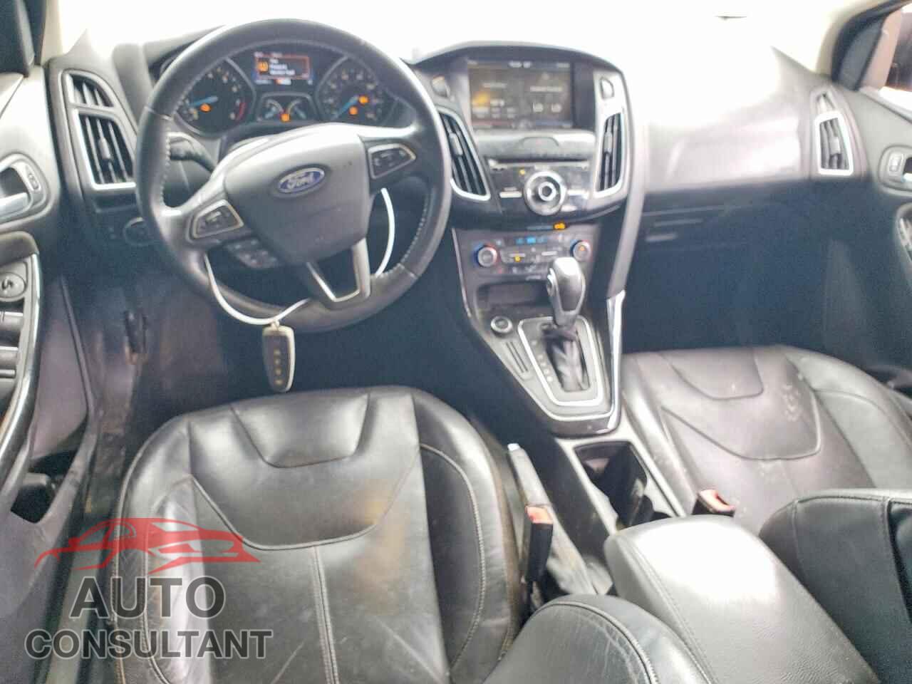 FORD FOCUS 2015 - 1FADP3N24FL227746