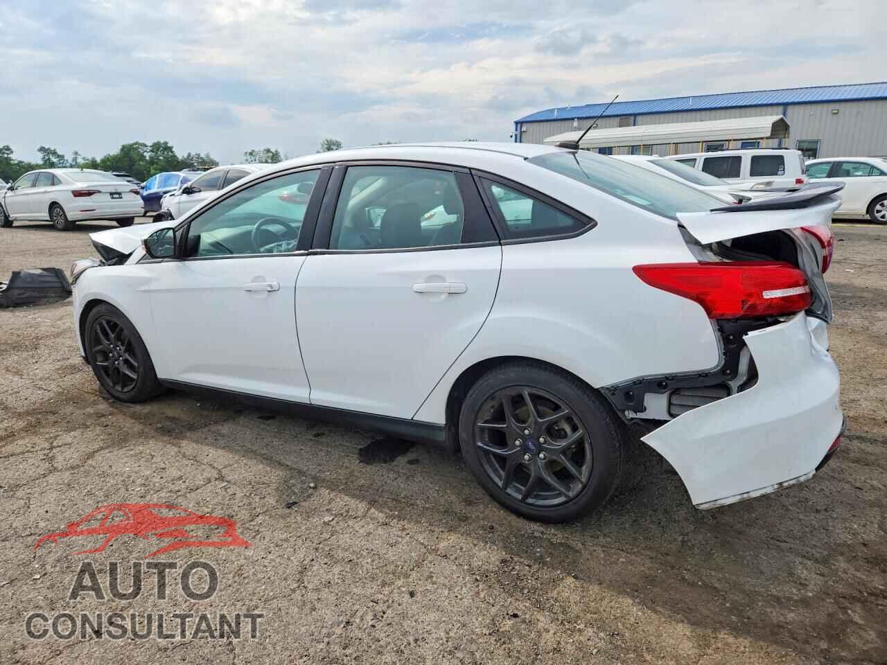 FORD FOCUS 2016 - 1FADP3F22GL236302