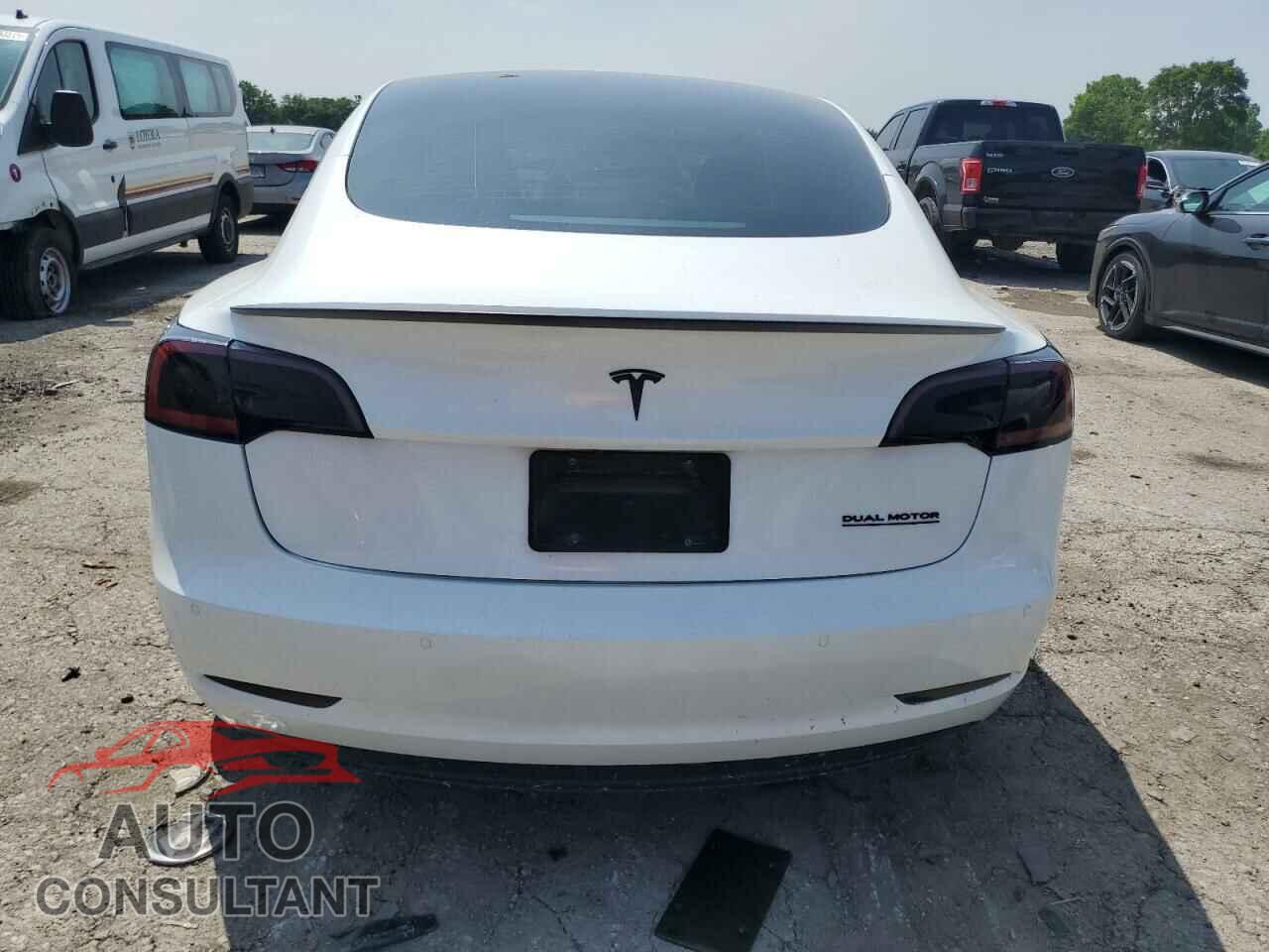 TESLA MODEL 3 2021 - 5YJ3E1EC0MF054462