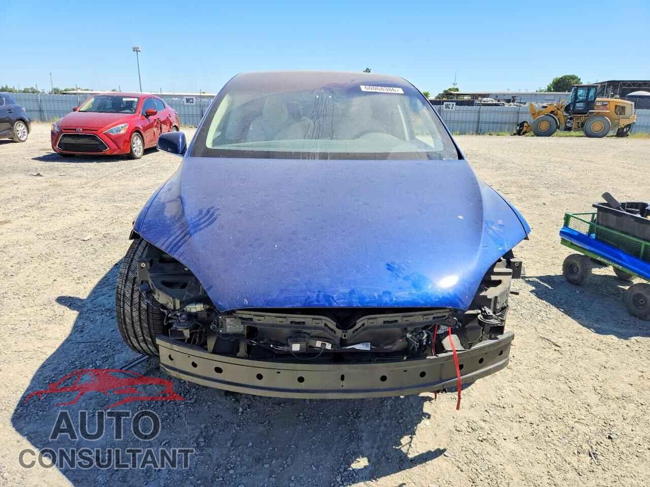 TESLA MODEL X 2017 - 5YJXCBE25HF068805