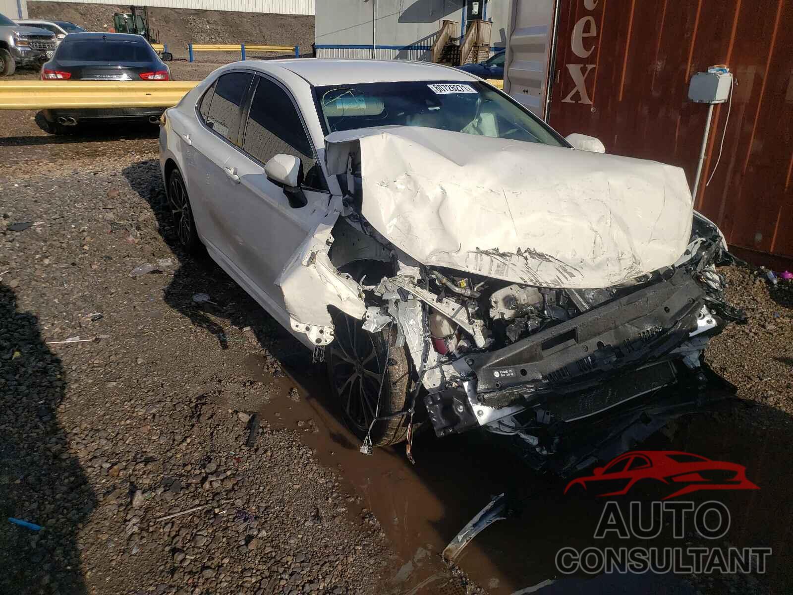 TOYOTA CAMRY 2018 - JTNB11HK4J3023794