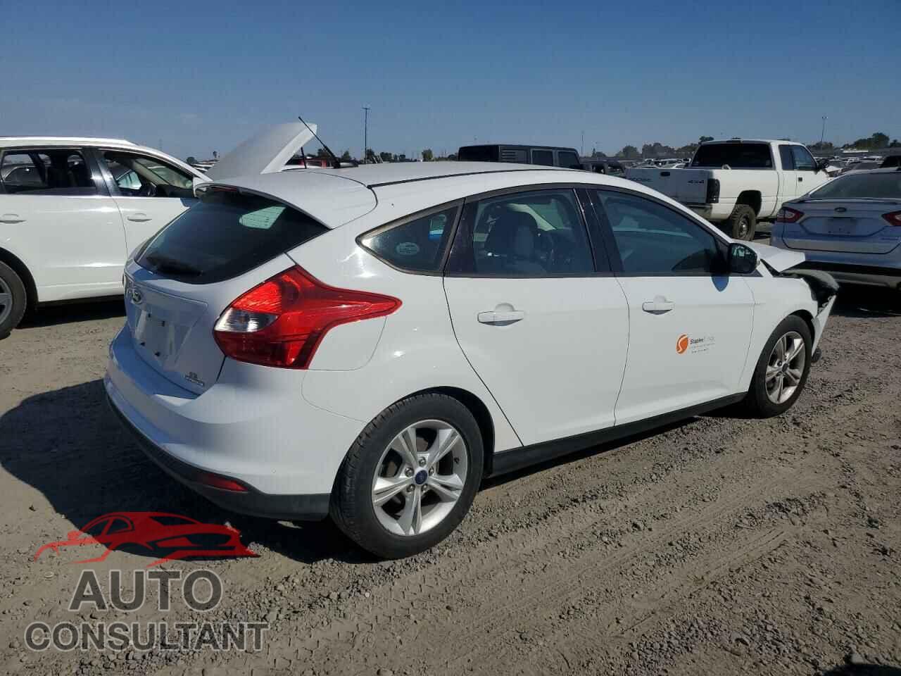 FORD FOCUS 2014 - 1FADP3K26EL458876