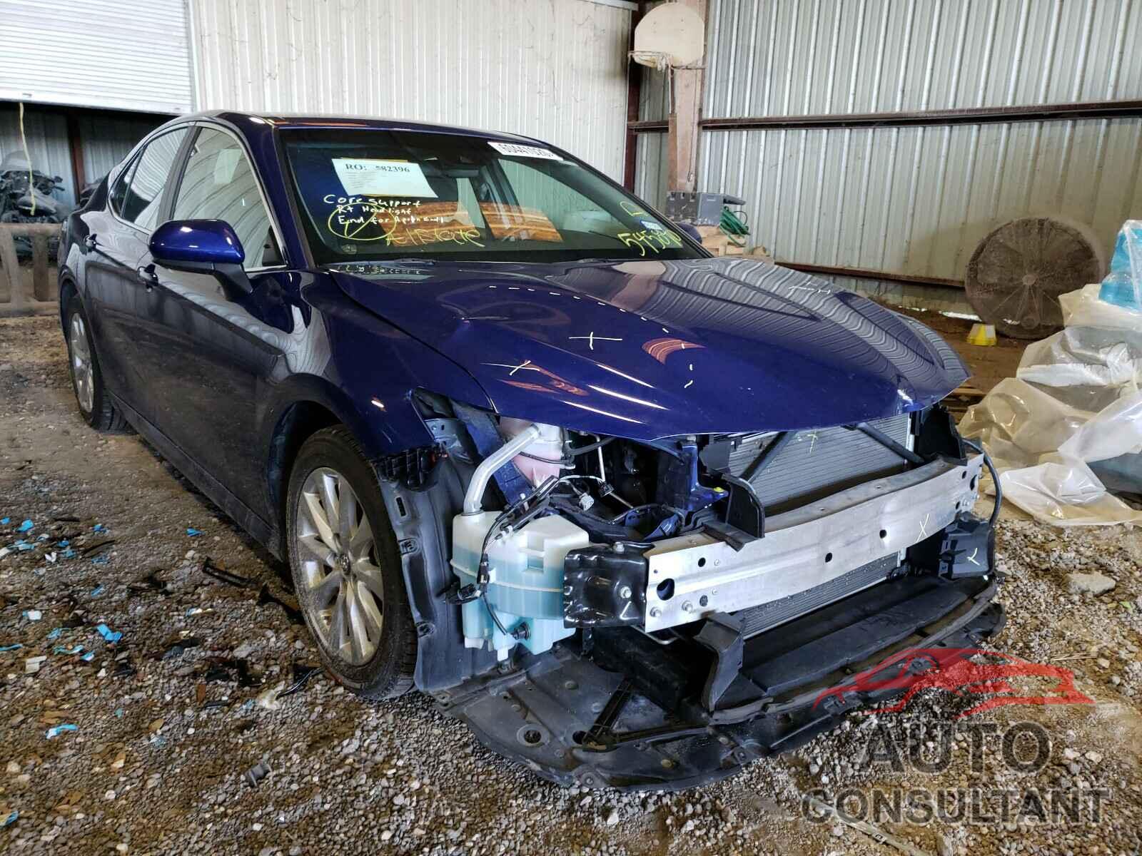 TOYOTA CAMRY 2018 - 4T1B11HK6JU545840