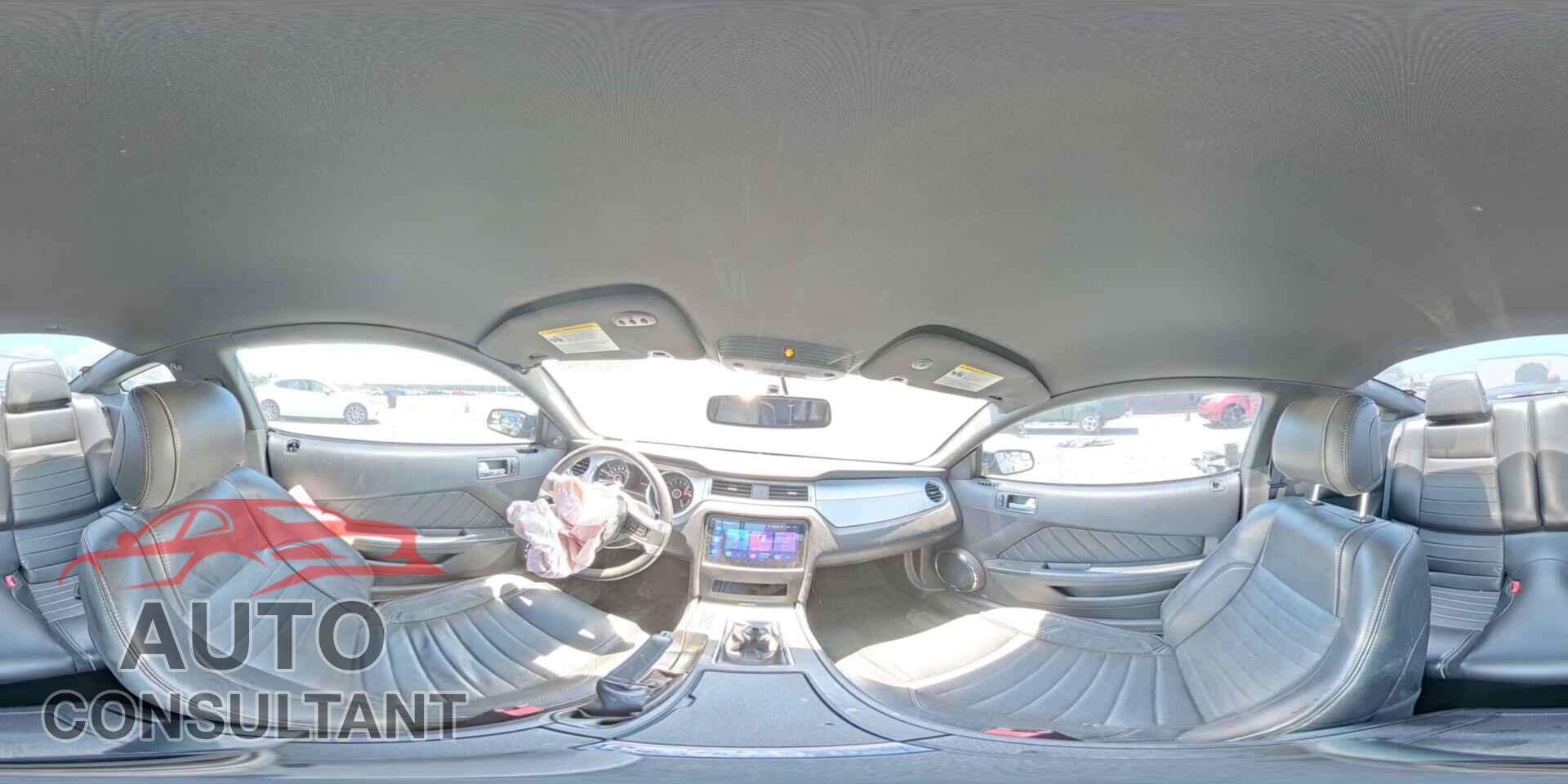 FORD MUSTANG 2014 - 1ZVBP8CF4E5276532