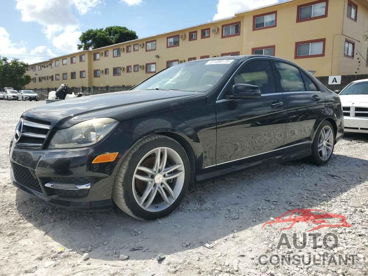 MERCEDES-BENZ C-CLASS 2014 - WDDGF4HB8EA947546