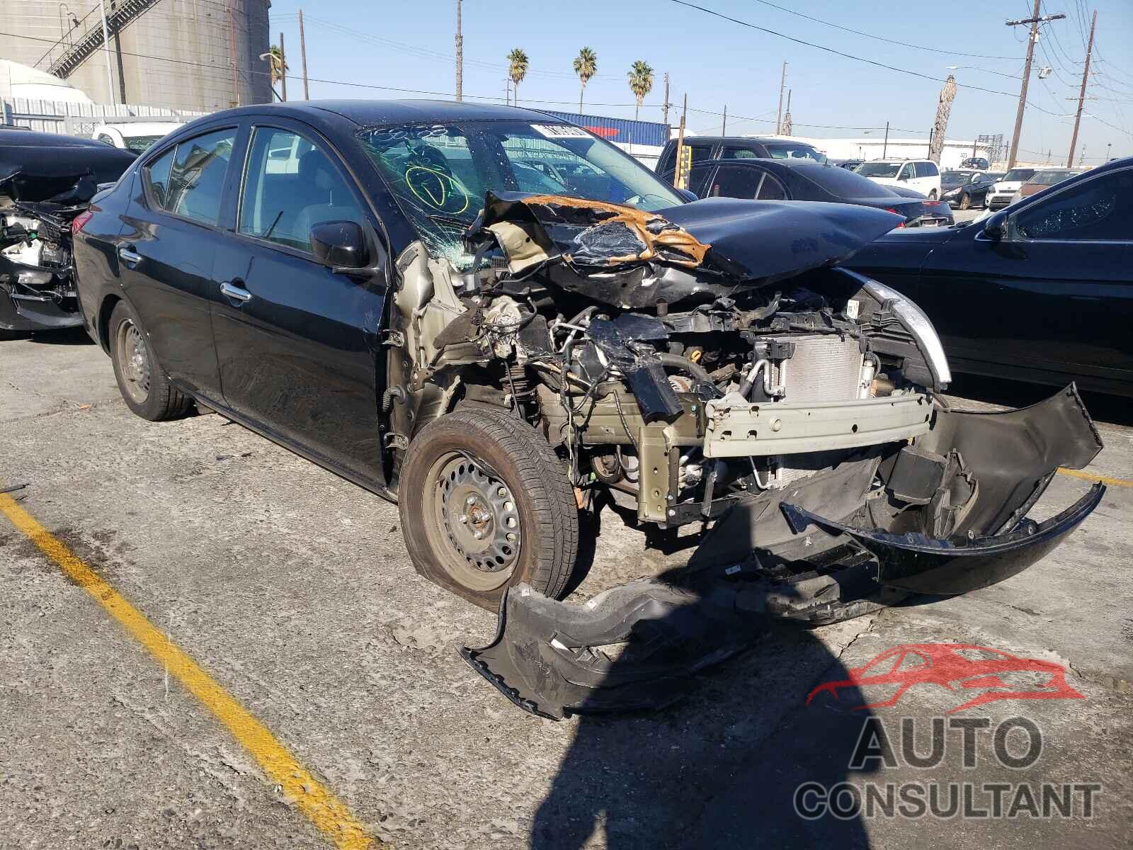 NISSAN VERSA 2019 - 3N1CN7AP8KL871207