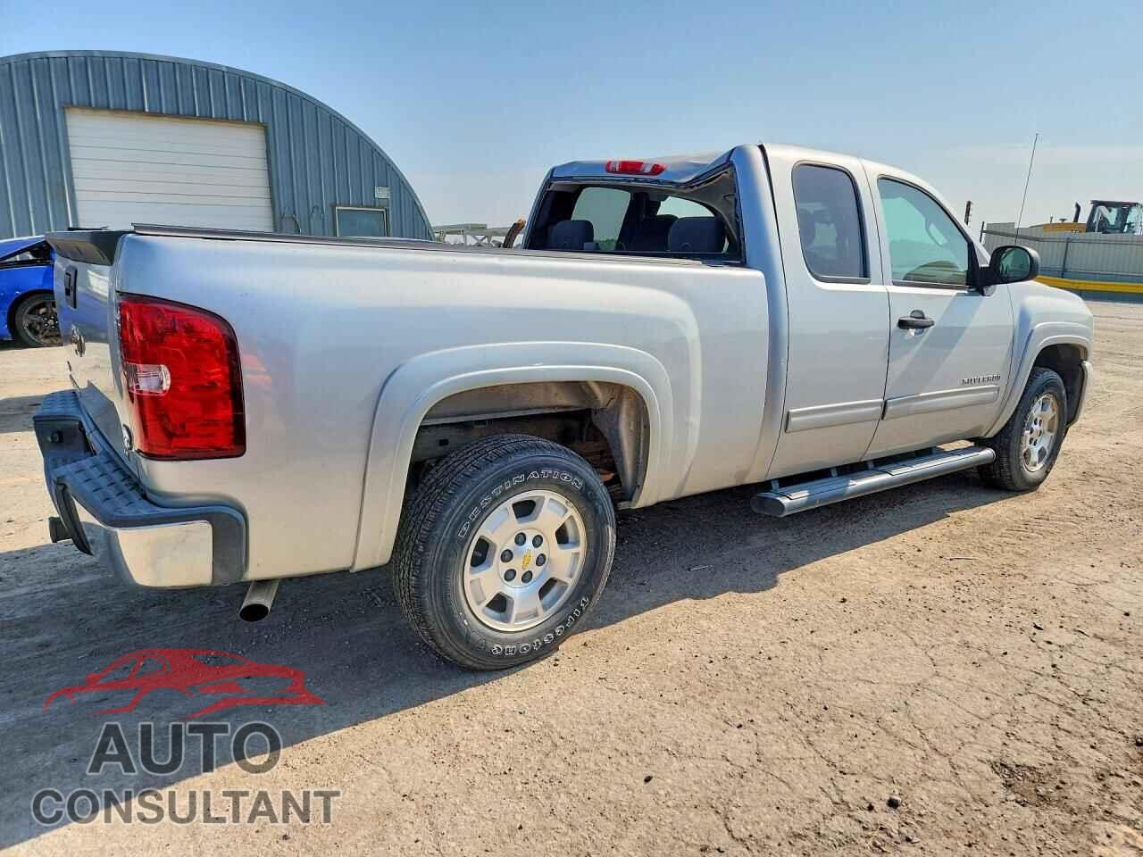CHEVROLET SILVERADO 2011 - 1GCRCSE06BZ186581