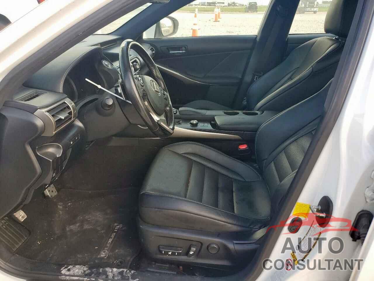 LEXUS IS 2016 - JTHBA1D20G5015956