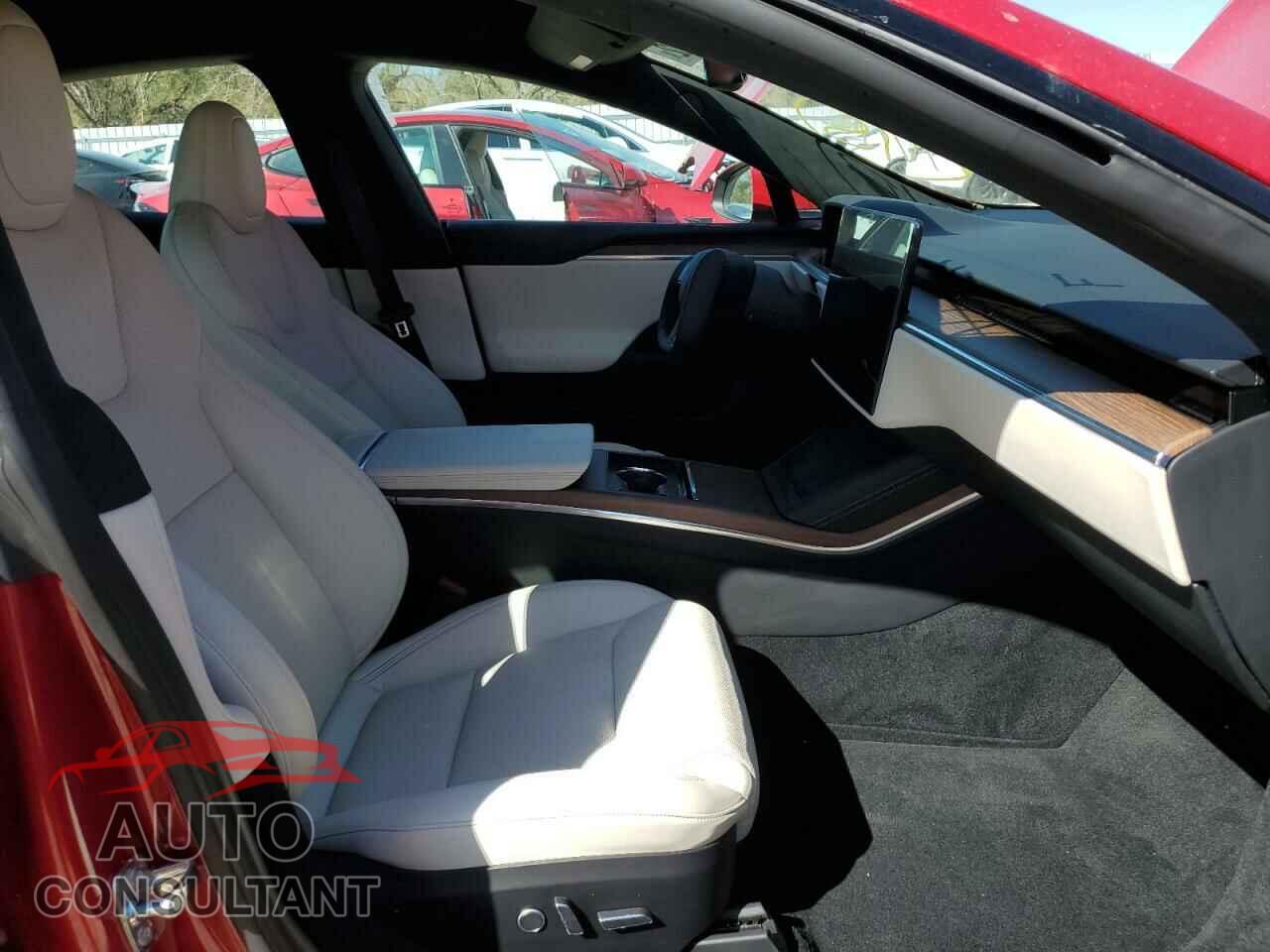 TESLA MODEL S 2022 - 5YJSA1E53NF487722