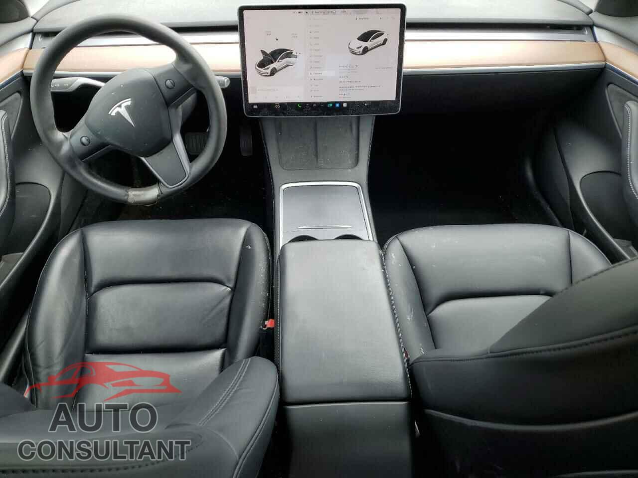 TESLA MODEL 3 2021 - 5YJ3E1EB8MF002410