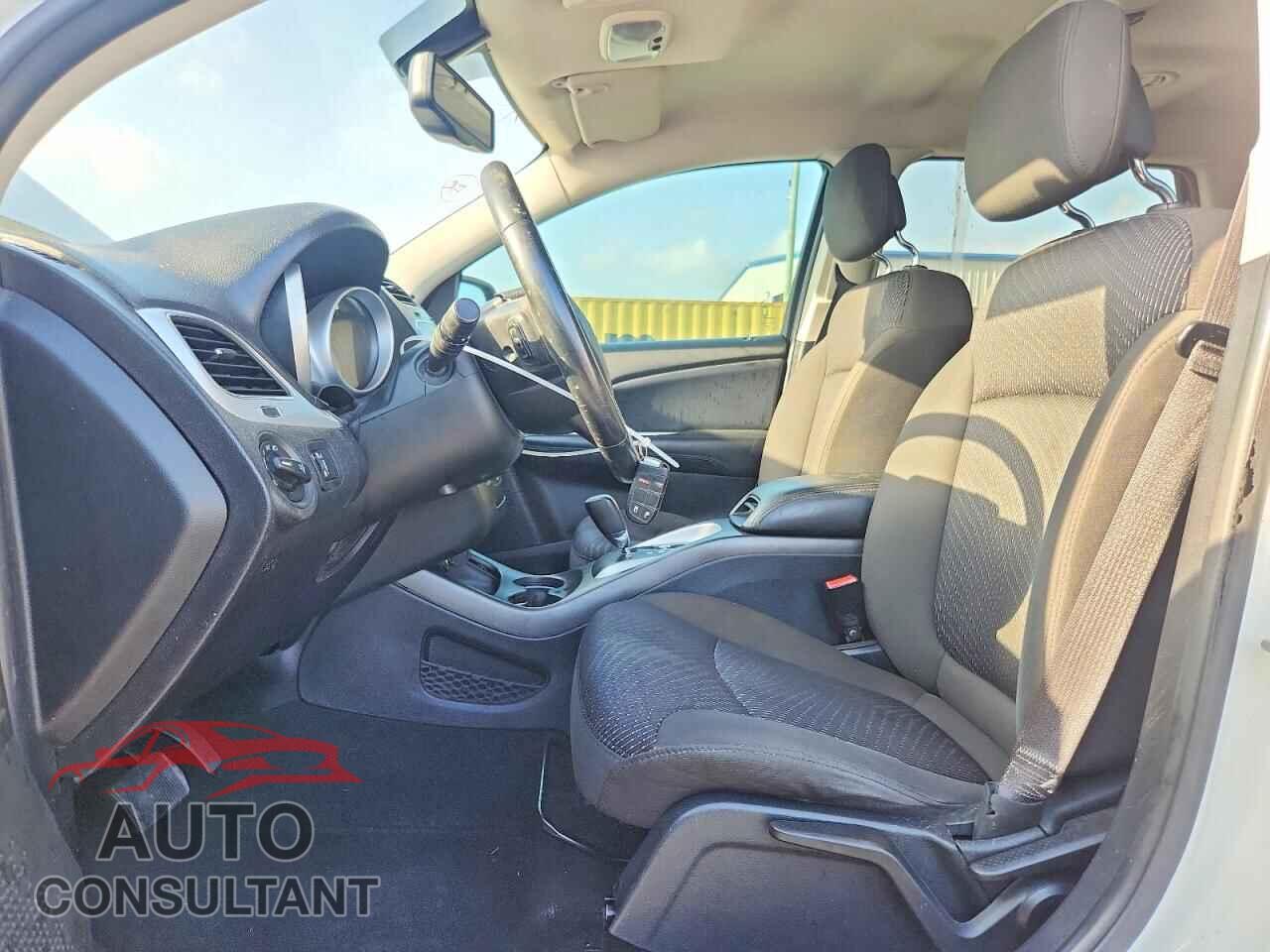 DODGE JOURNEY 2017 - 3C4PDCBB0HT570050
