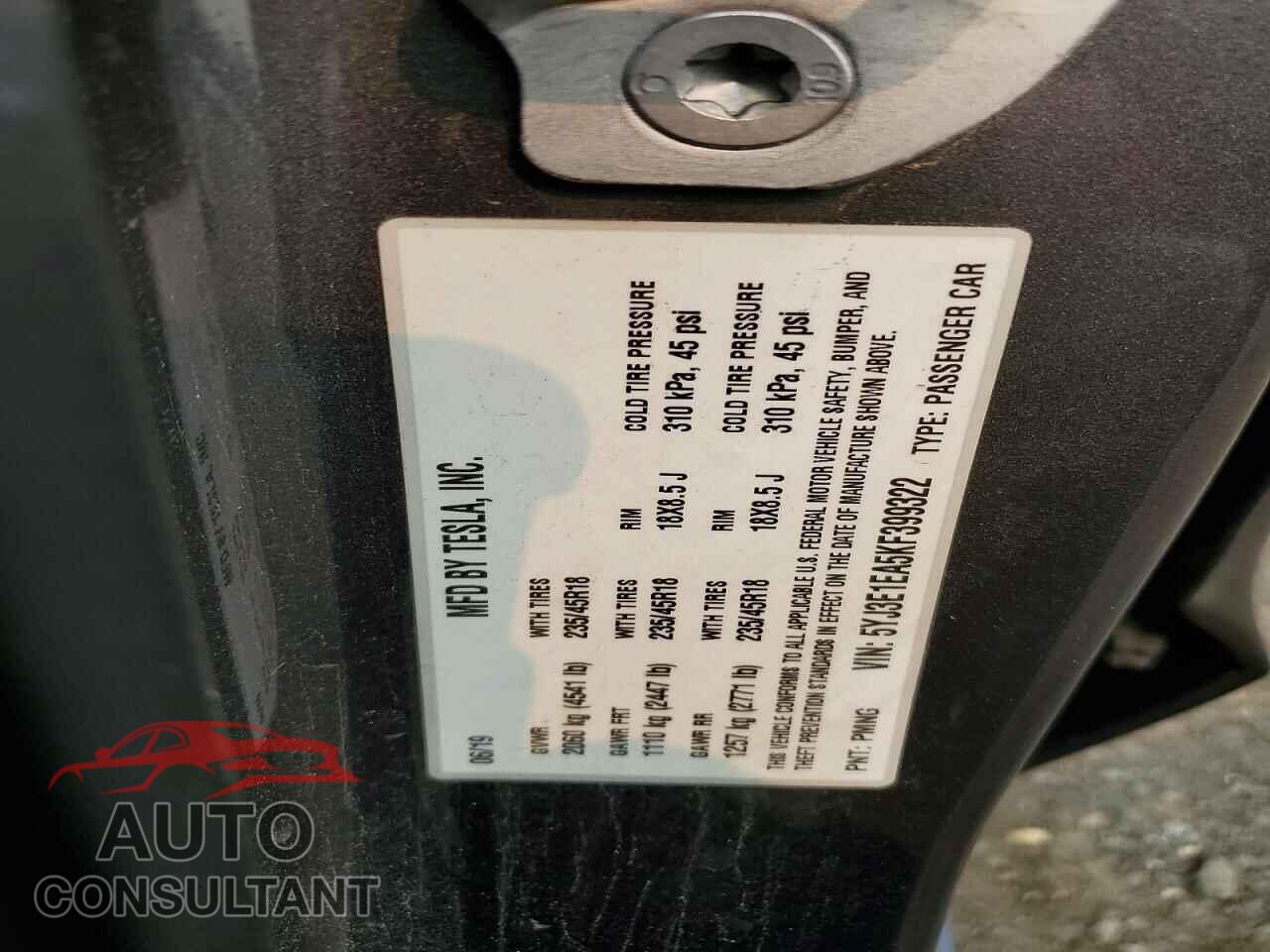 TESLA MODEL 3 2019 - 5YJ3E1EA5KF399322