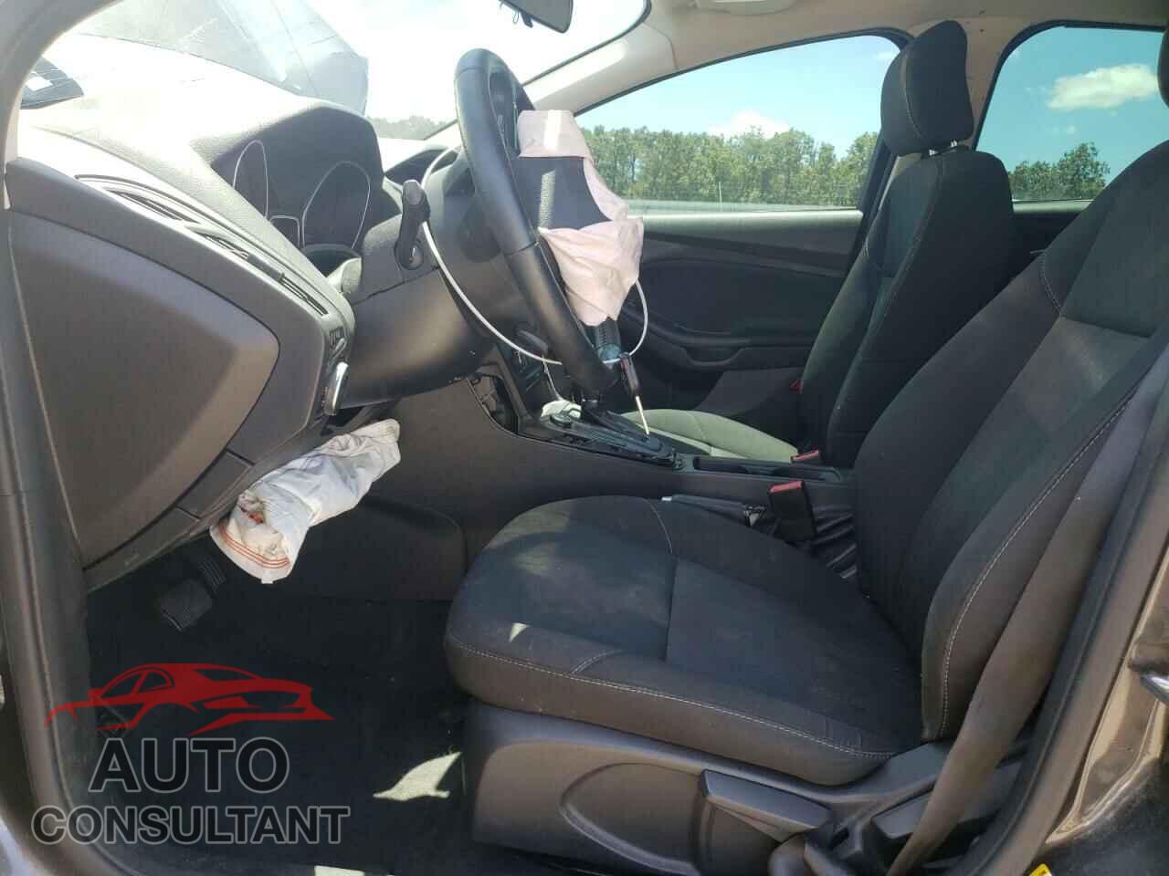 FORD FOCUS 2016 - 1FADP3F23GL262696