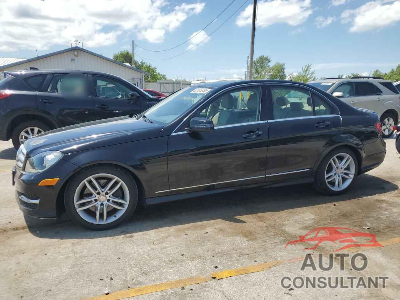 MERCEDES-BENZ C-CLASS 2013 - WDDGF8AB5DR245573