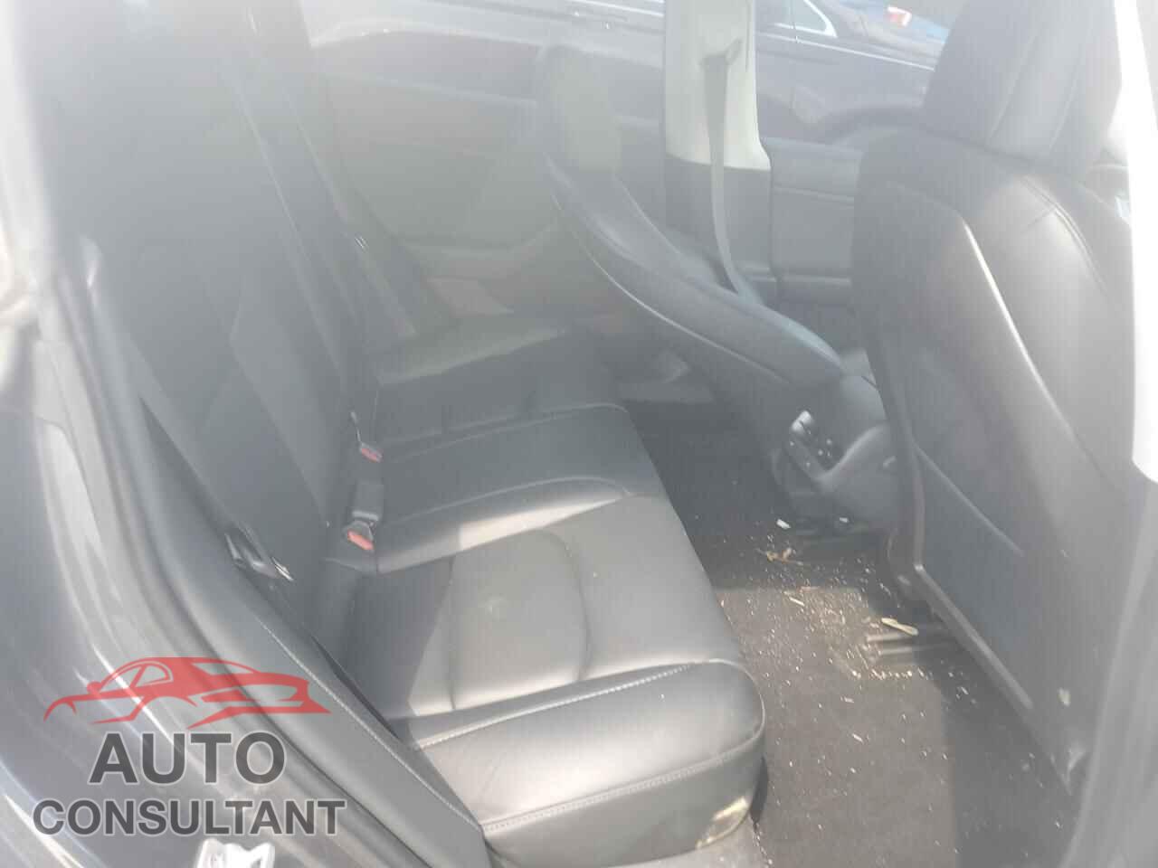 TESLA MODEL 3 2020 - 5YJ3E1EB5LF619956