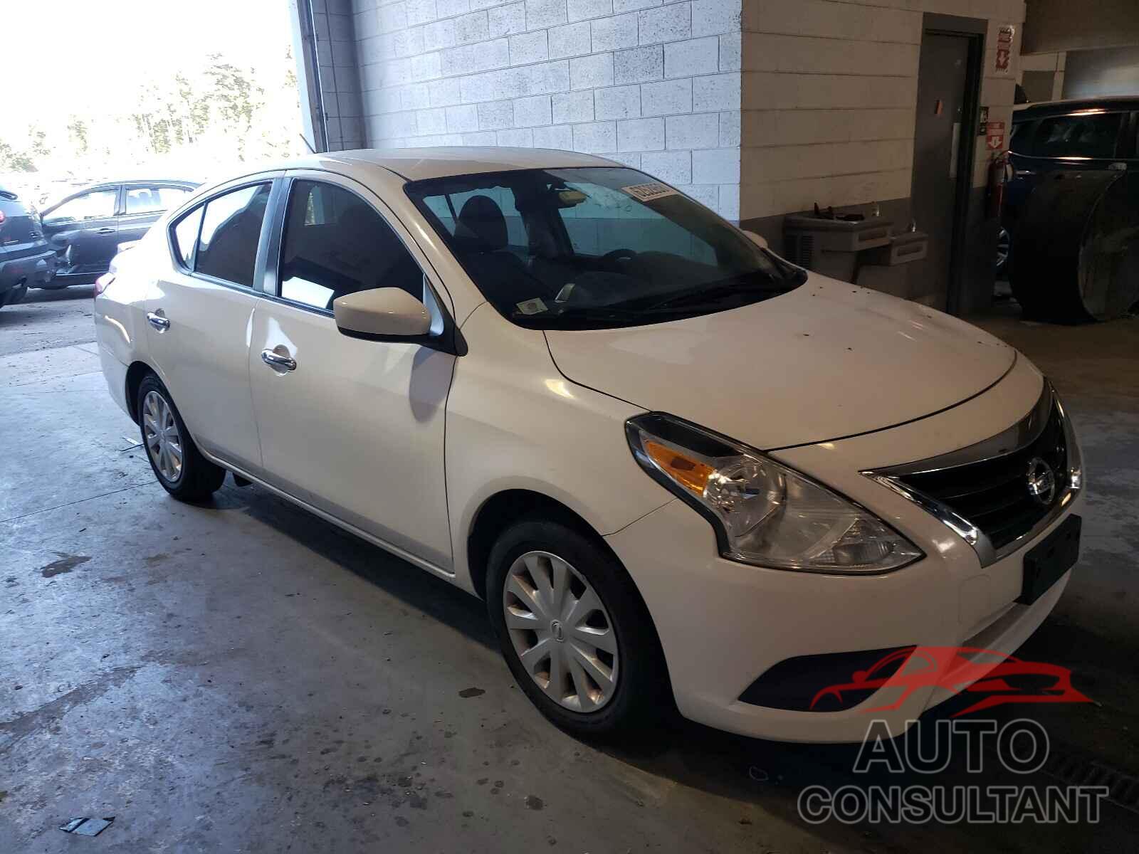 NISSAN VERSA 2017 - 3N1CN7AP8HK438176