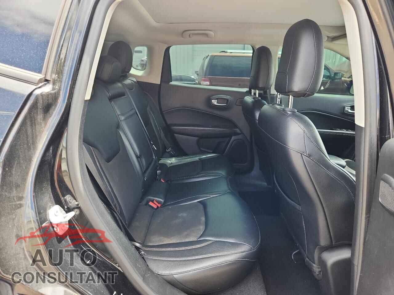 JEEP COMPASS 2017 - 3C4NJDBB9HT657483