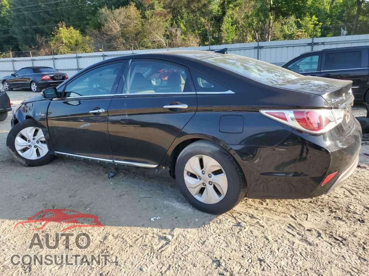 HYUNDAI SONATA 2013 - KMHEC4A41DA091099