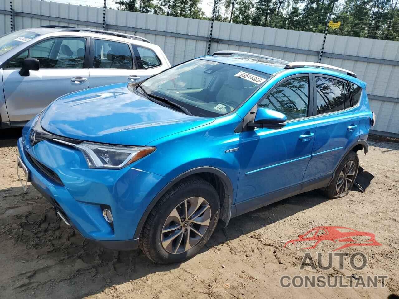 TOYOTA RAV4 2017 - JTMRJREV3HD104435