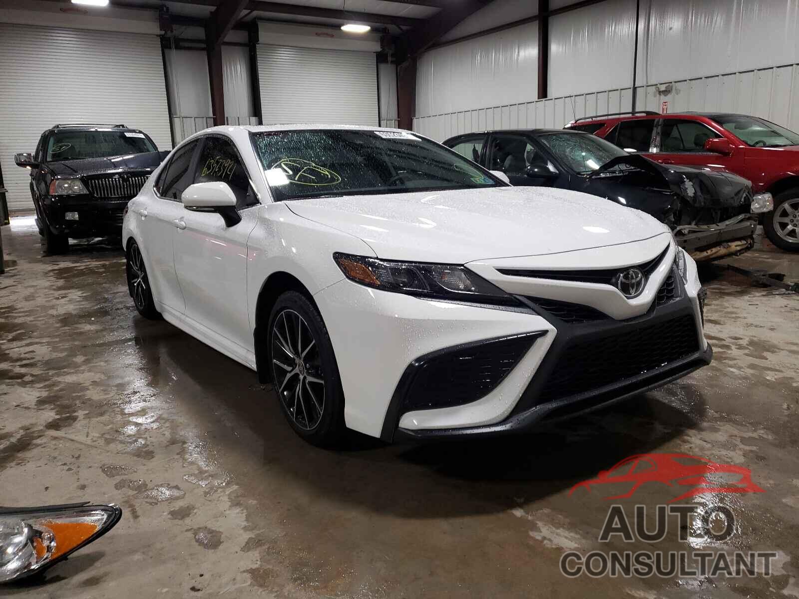 TOYOTA CAMRY 2021 - 4T1T11AK1MU565240