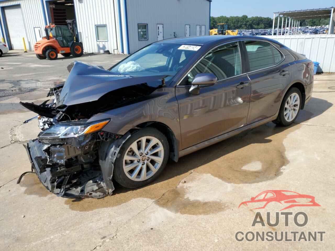 TOYOTA CAMRY 2022 - 4T1C11AK6NU714467