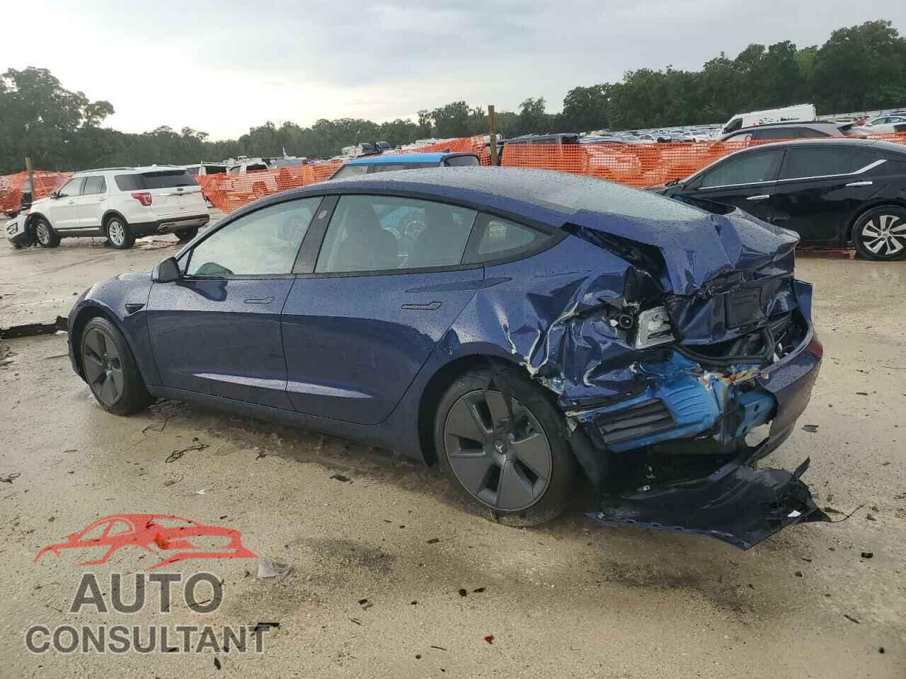 TESLA MODEL 3 2023 - 5YJ3E1EA5PF660794