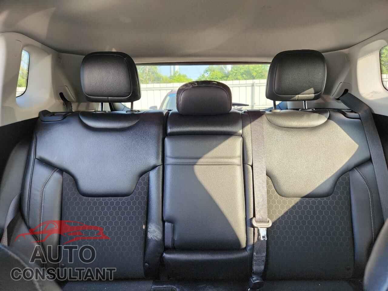 JEEP COMPASS 2017 - 3C4NJDBB7HT688733