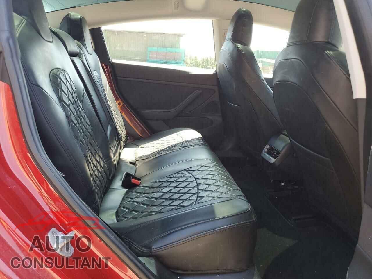 TESLA MODEL 3 2018 - 5YJ3E1EB0JF094365