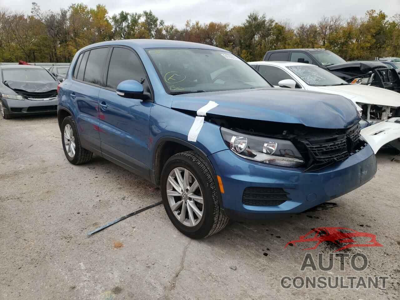 VOLKSWAGEN TIGUAN 2017 - WVGAV7AX7HK045359