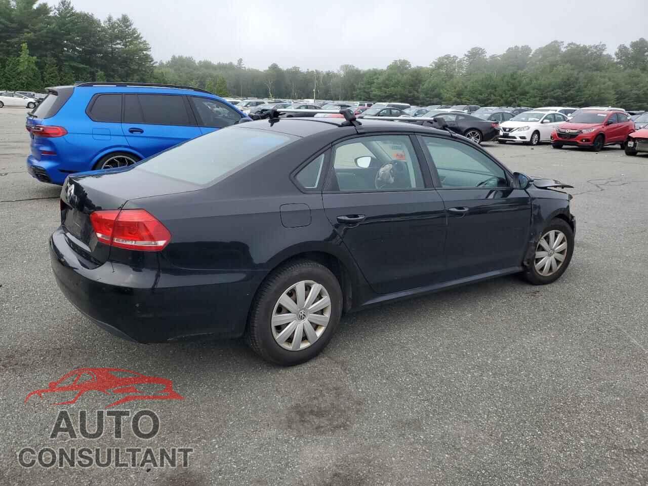 VOLKSWAGEN PASSAT 2012 - 1VWAP7A33CC101034