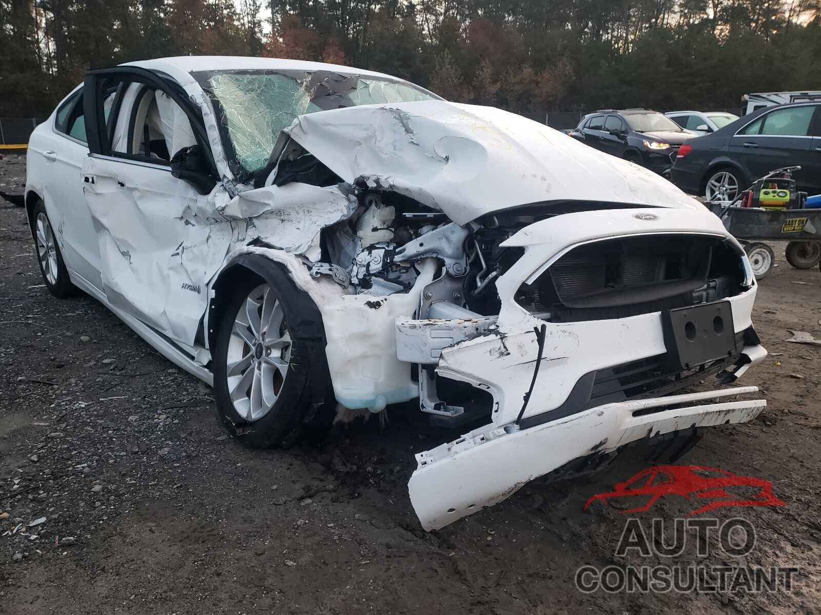 FORD FUSION 2019 - 3FA6P0LU9KR137774