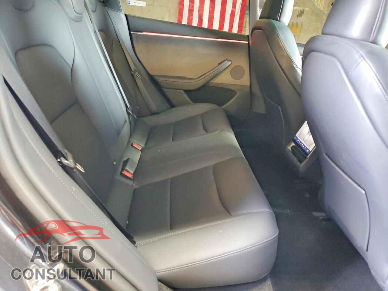 TESLA MODEL 3 2024 - 5YJ3E1EA8RF726290
