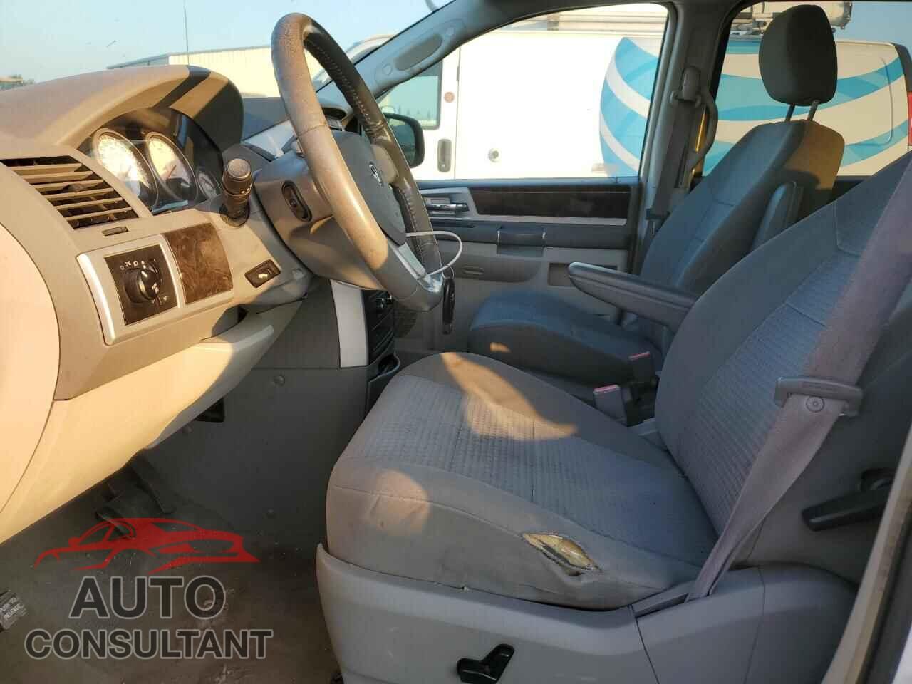DODGE CARAVAN 2010 - 2D4RN5D17AR229617