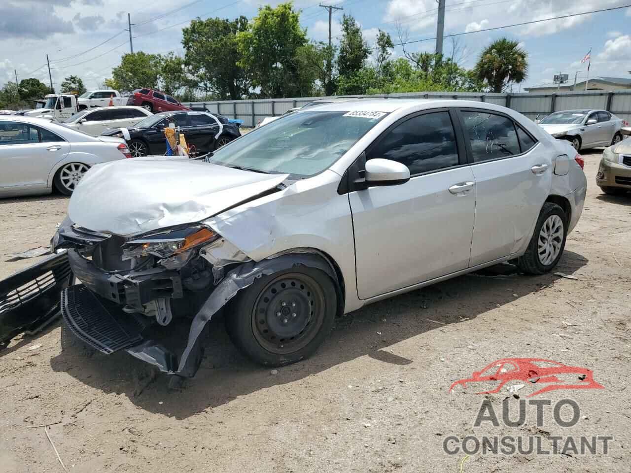 TOYOTA COROLLA 2018 - 5YFBURHE7JP817328