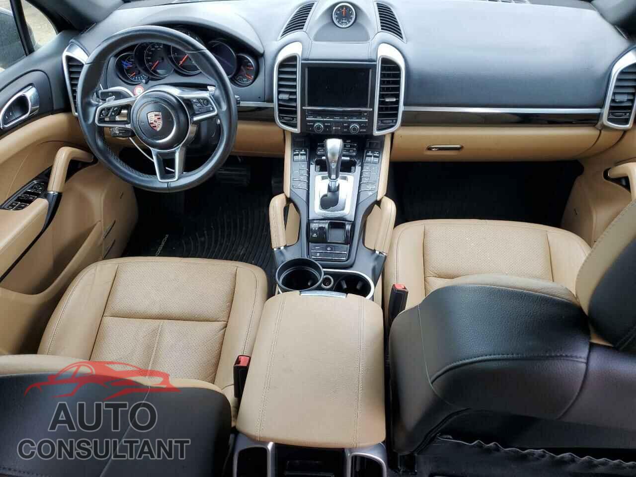 PORSCHE CAYENNE 2016 - WP1AA2A2XGKA37745
