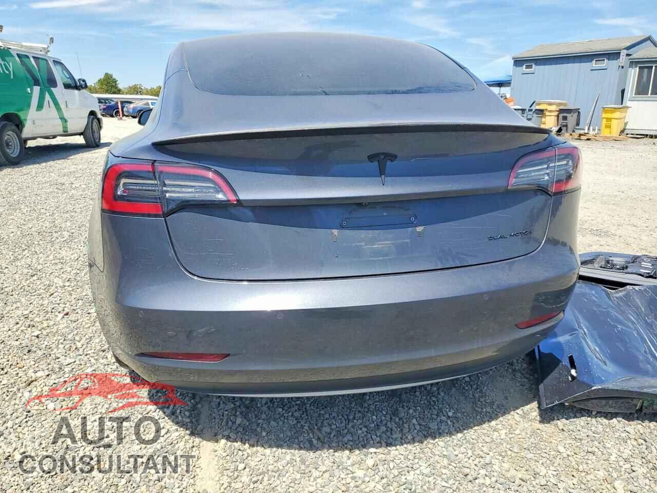 TESLA MODEL 3 2022 - 5YJ3E1EBXNF260140