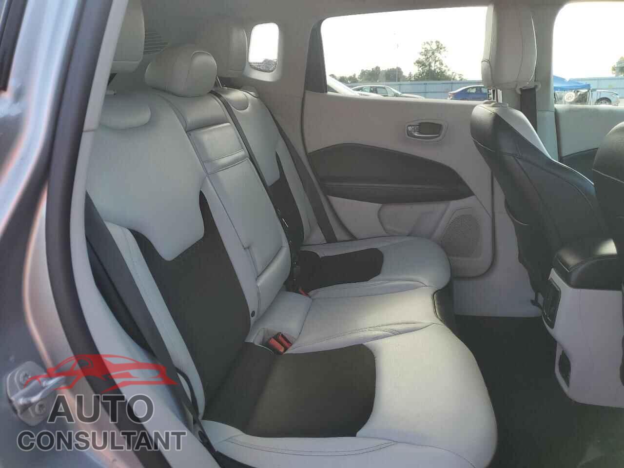 JEEP COMPASS 2017 - 3C4NJCBB7HT682165