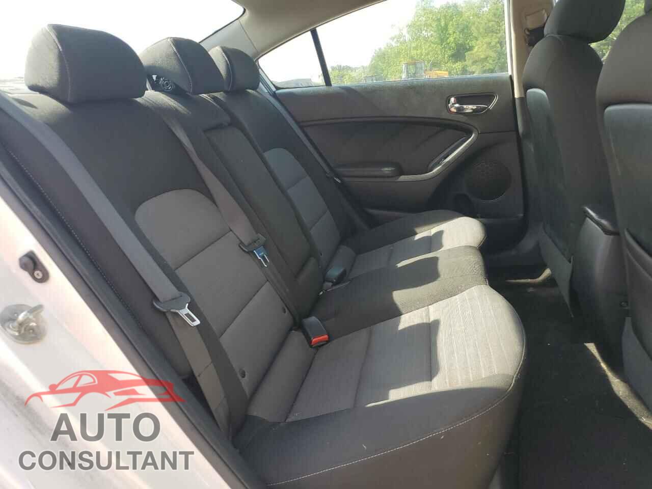KIA FORTE 2014 - KNAFX4A84E5105018