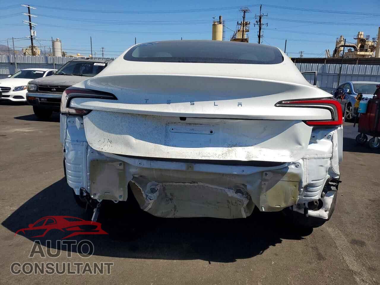 TESLA MODEL 3 2024 - 5YJ3E1EA4RF793761