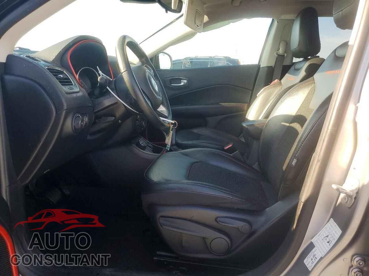 JEEP COMPASS 2018 - 3C4NJDDB8JT413066