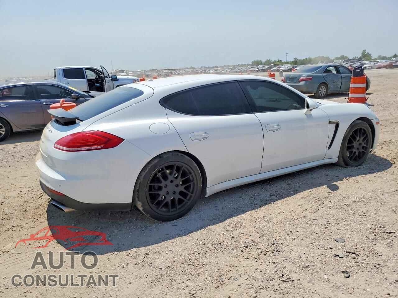 PORSCHE PANAMERA 2015 - WP0AA2A77FL000528
