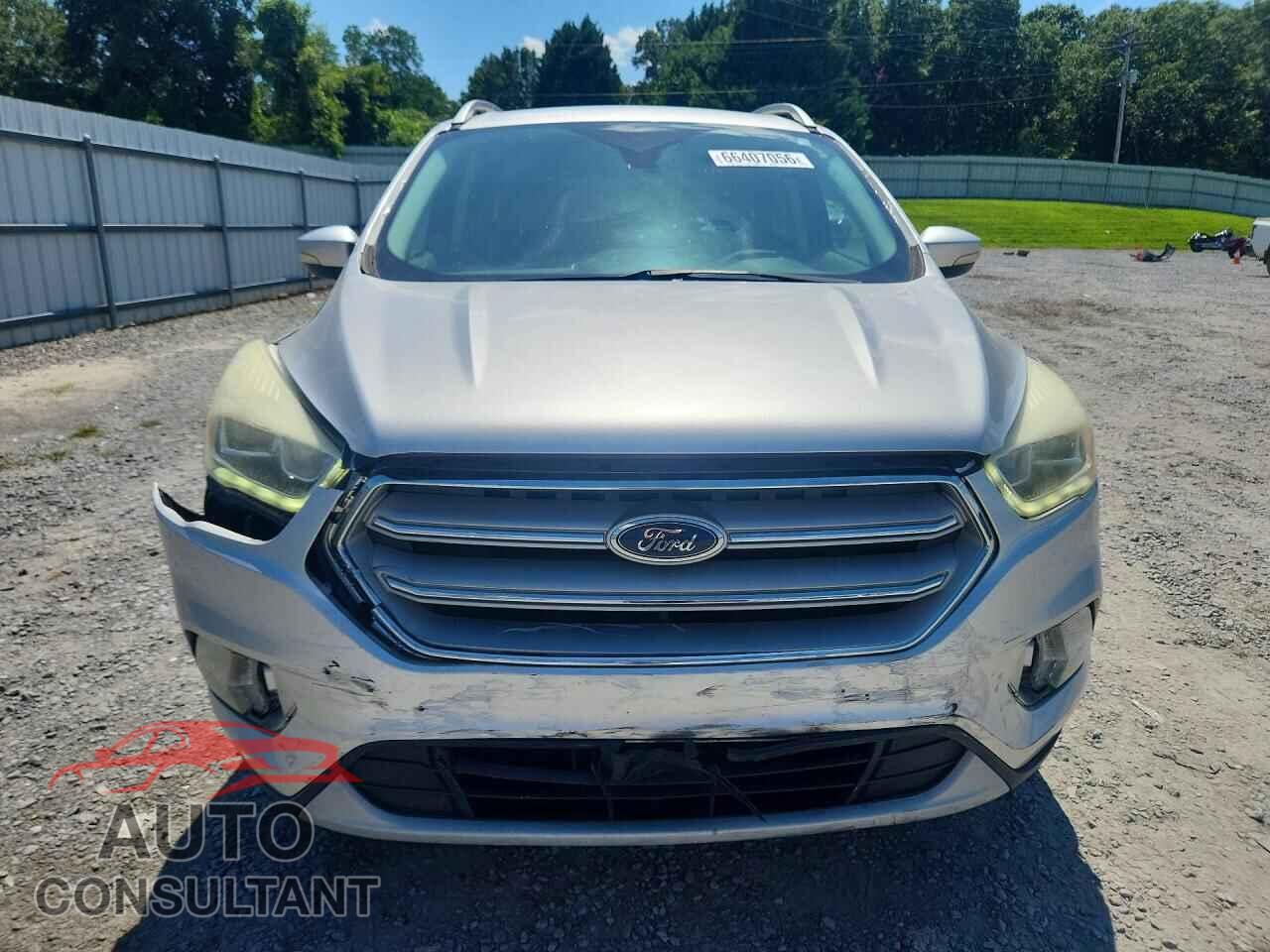 FORD ESCAPE 2017 - 1FMCU9JD9HUC83389